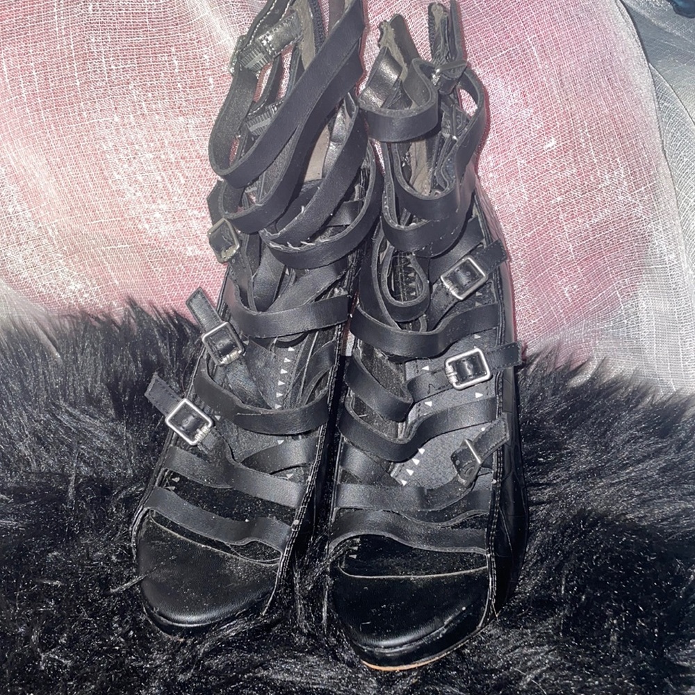 Black Cricus By Sam Elderman Strap up stilletos